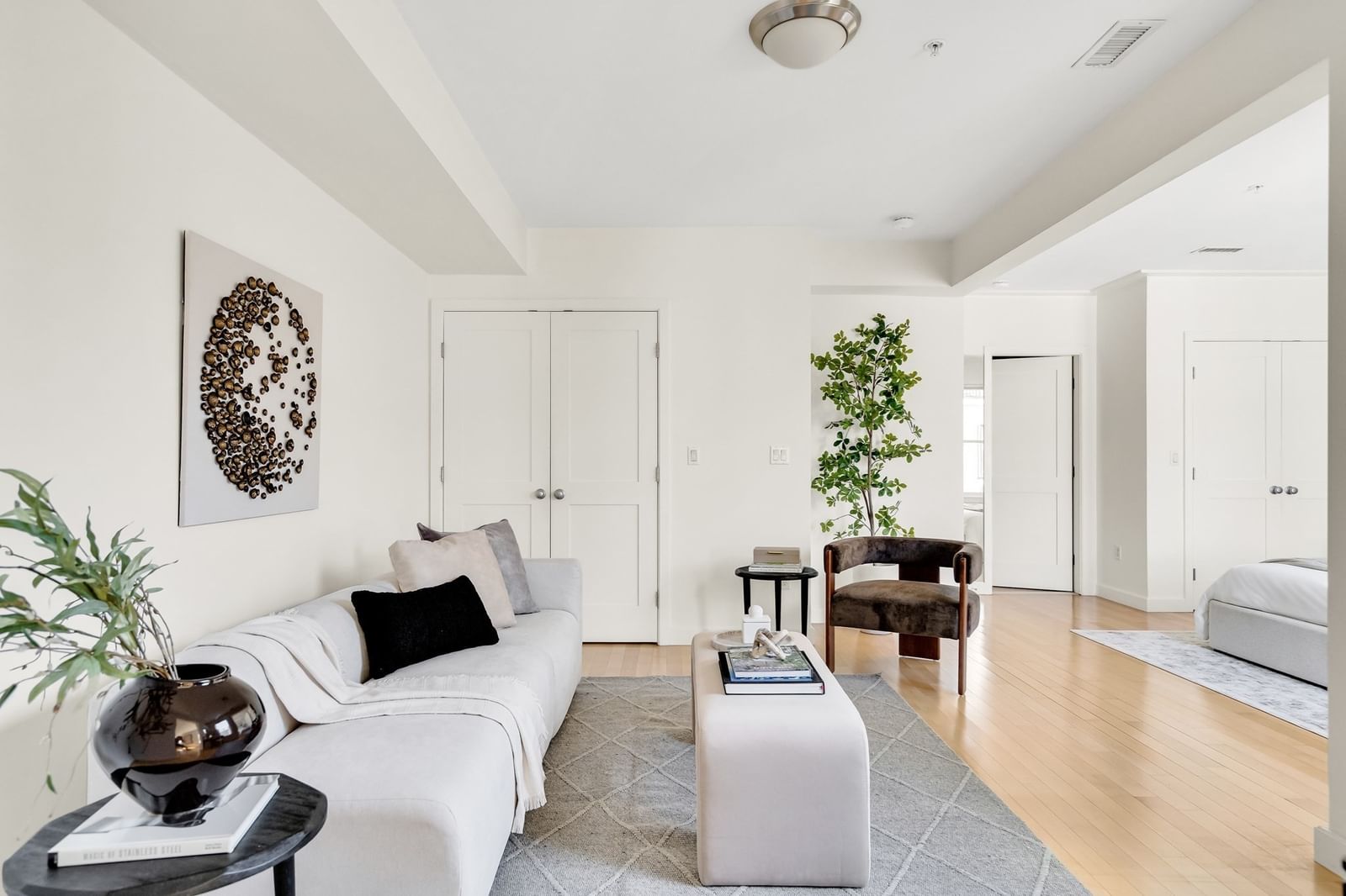 337 W 2nd St #17 Boston — Photo 16 of 28