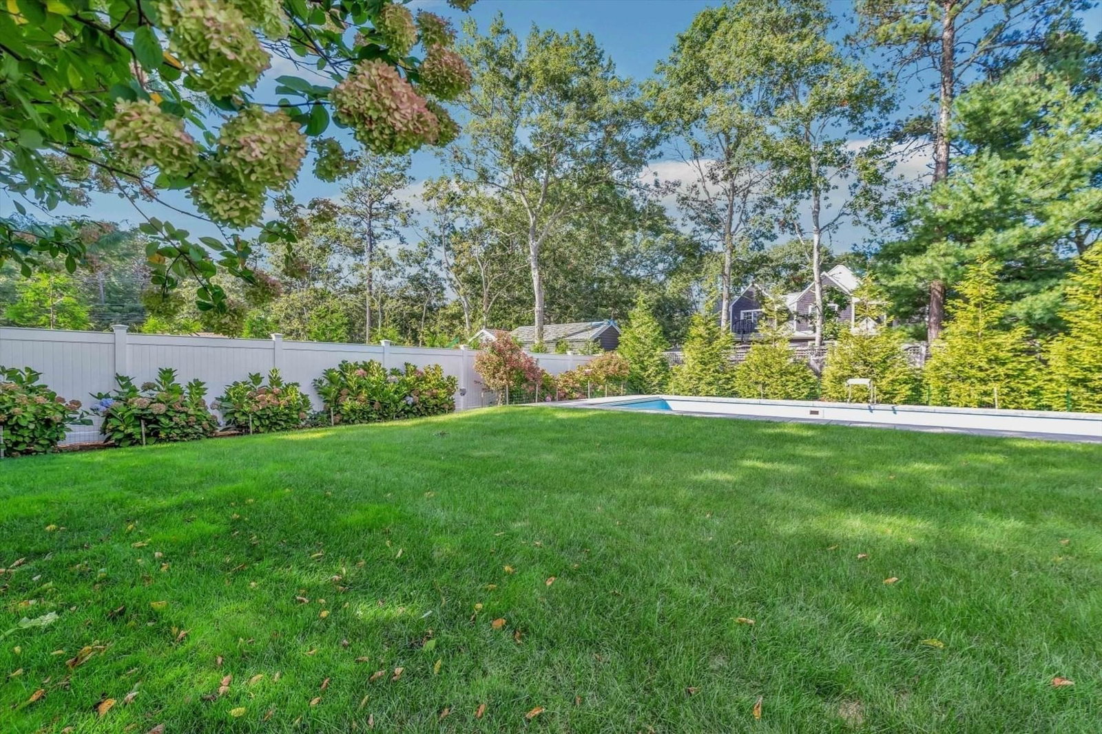 48 Eagle Dr #48 Mashpee — Photo 7 of 36