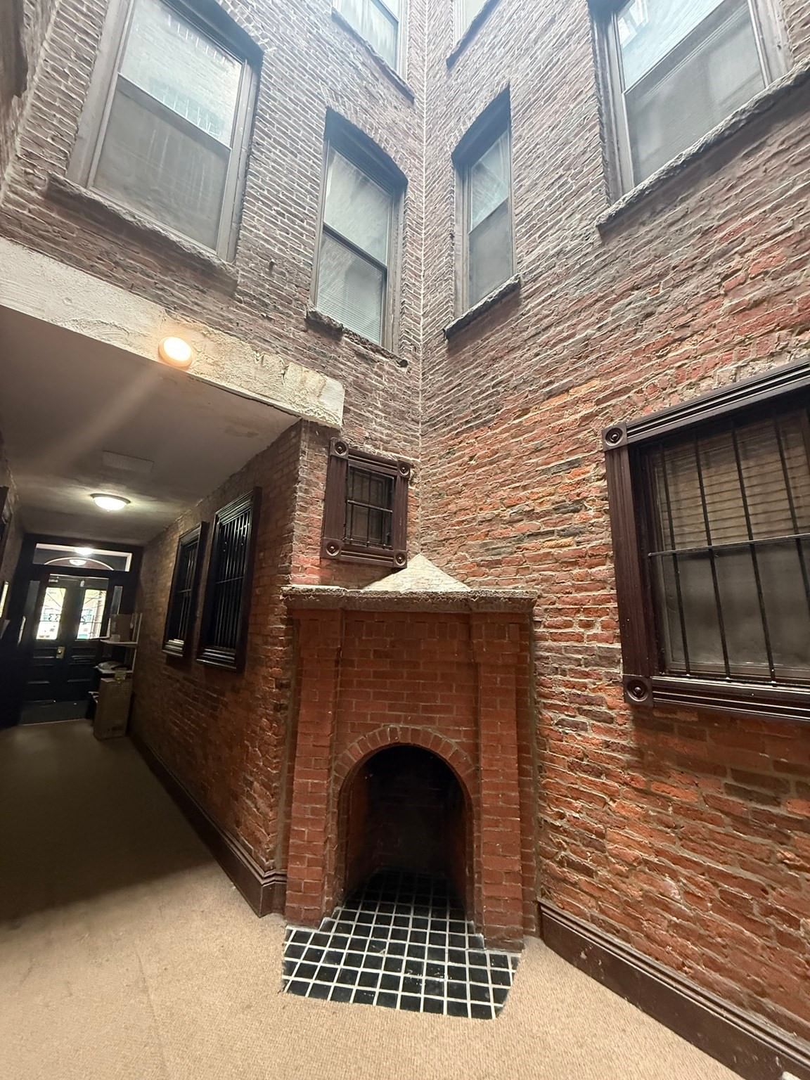 29 Wellington Street Boston — Photo 5 of 8