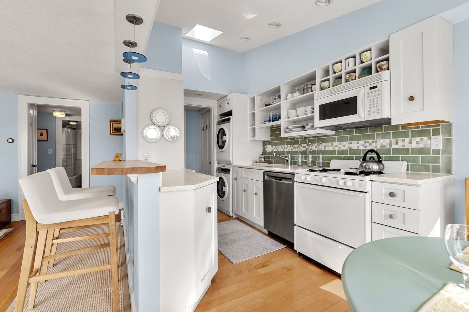 3 Cliff Street #C Marblehead — Photo 13 of 38