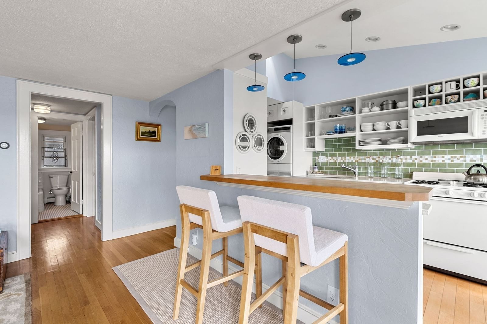 3 Cliff Street #C Marblehead — Photo 17 of 38
