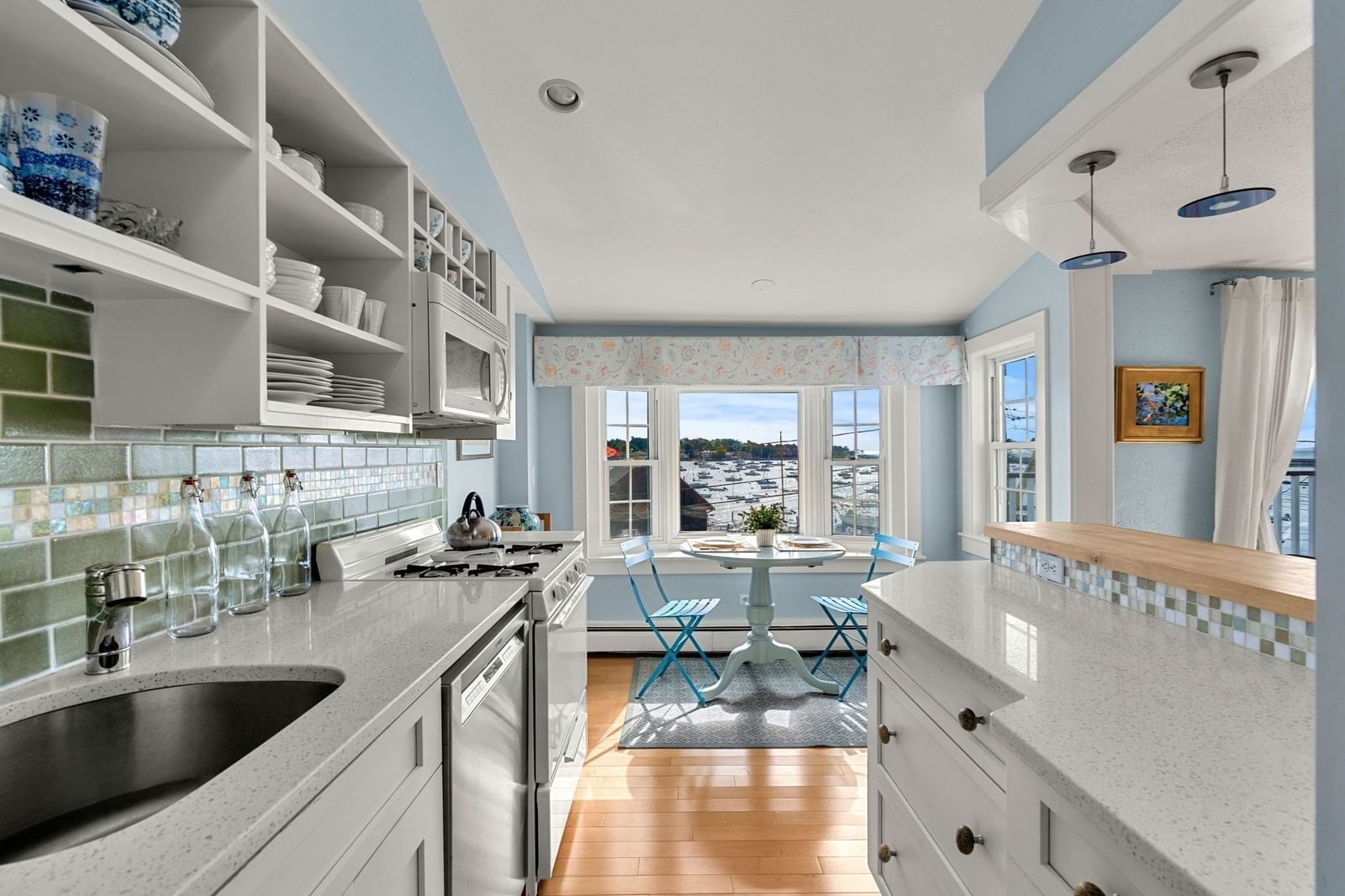 3 Cliff Street #C Marblehead — Photo 18 of 38