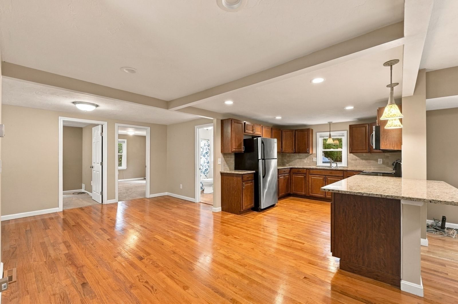 181 Dwelley St Pembroke — Photo 15 of 42