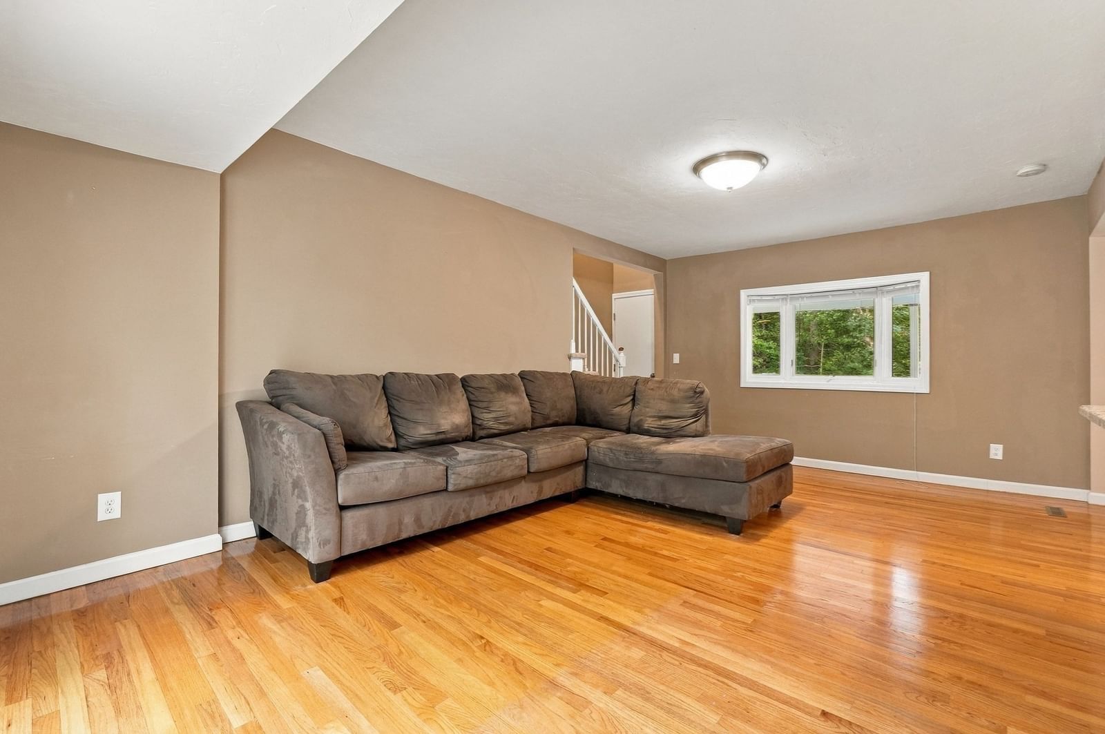 181 Dwelley St Pembroke — Photo 18 of 42