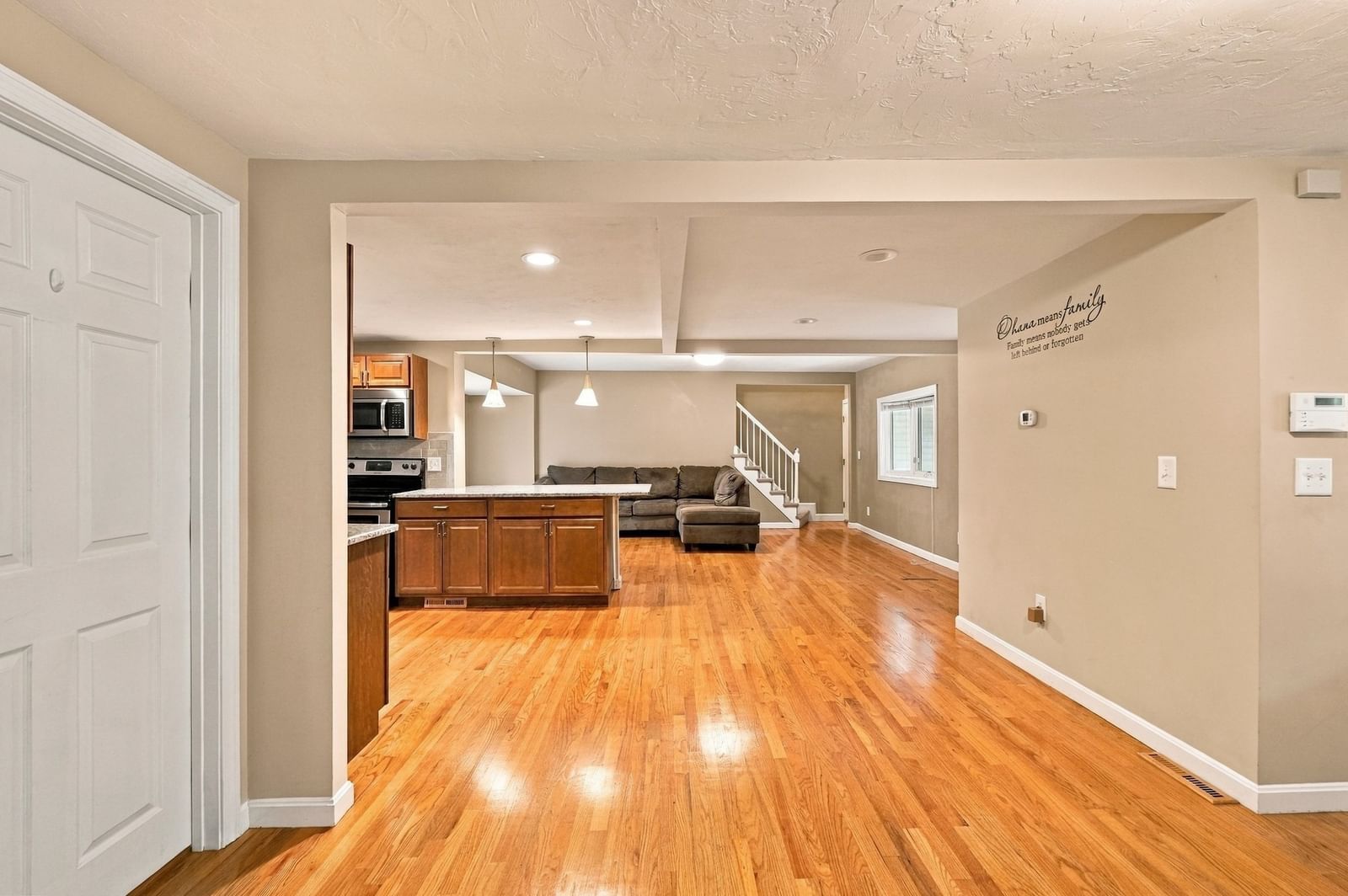 181 Dwelley St Pembroke — Photo 20 of 42