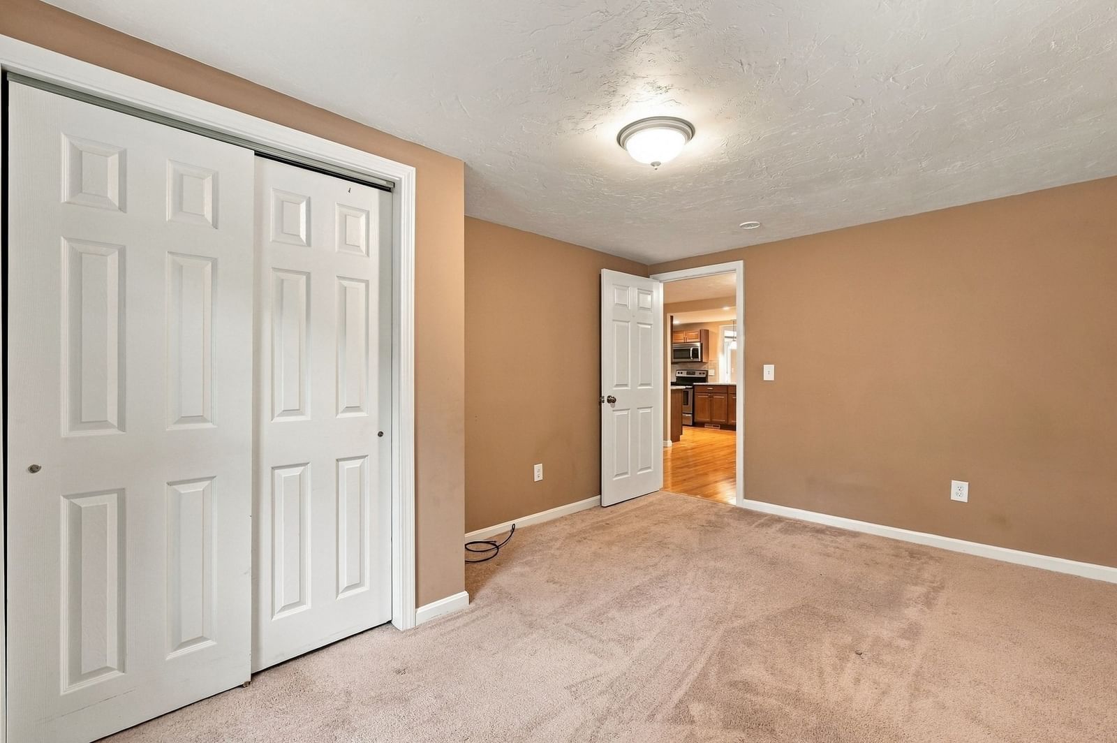 181 Dwelley St Pembroke — Photo 31 of 42