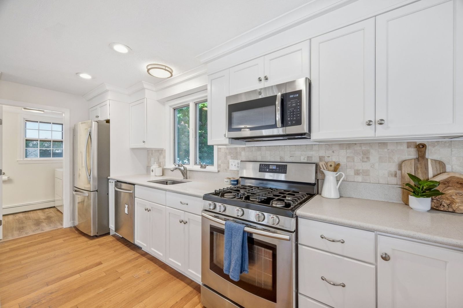 31 Ellison Park Waltham — Photo 10 of 28