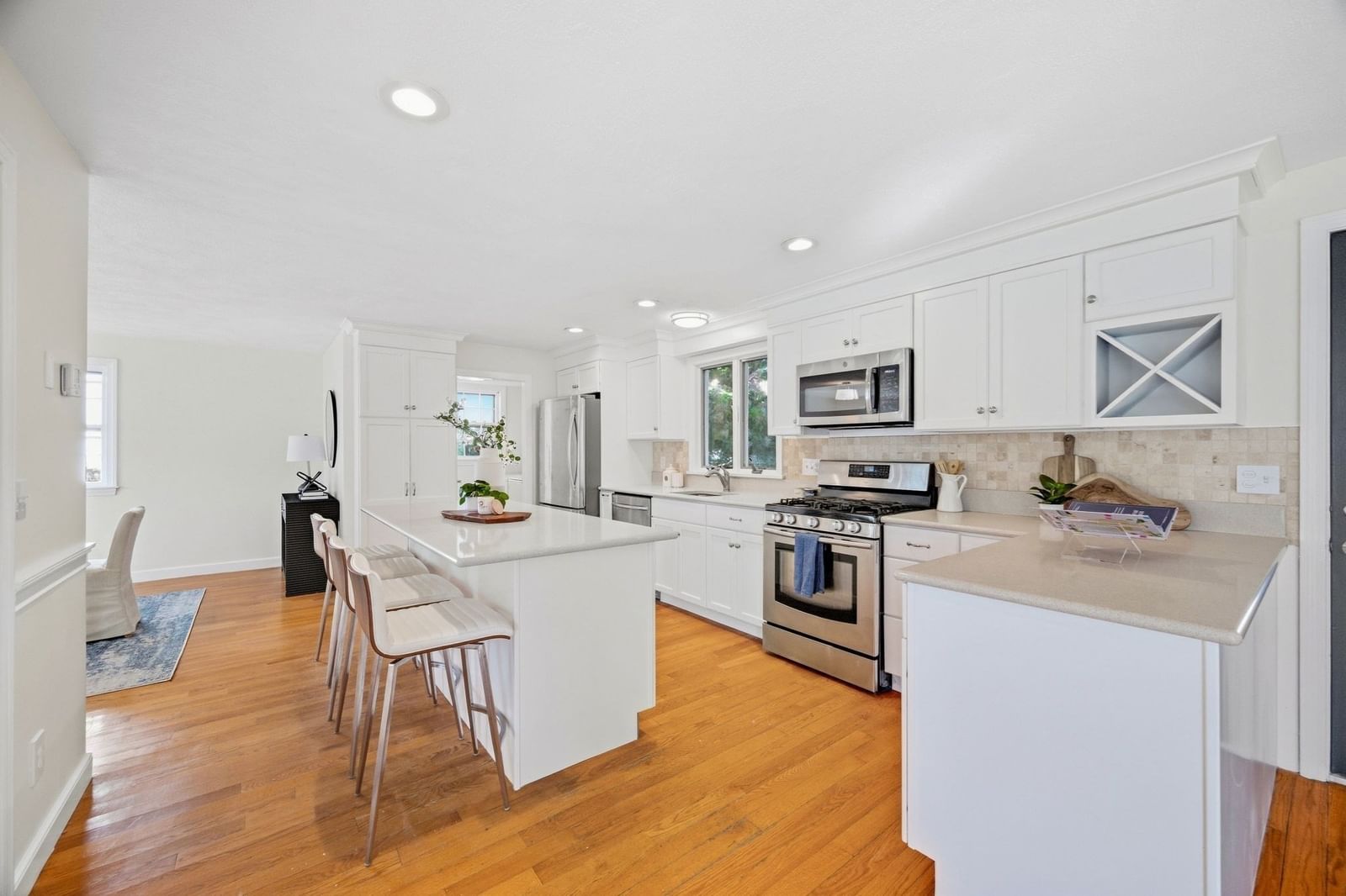 31 Ellison Park Waltham — Photo 11 of 28