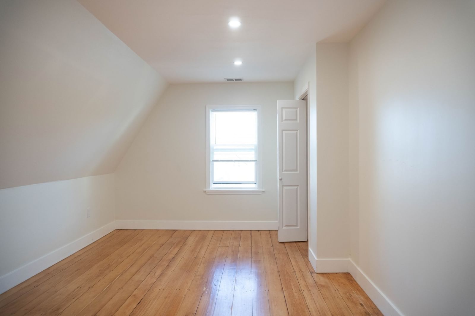 20 Rill Boston — Photo 14 of 18