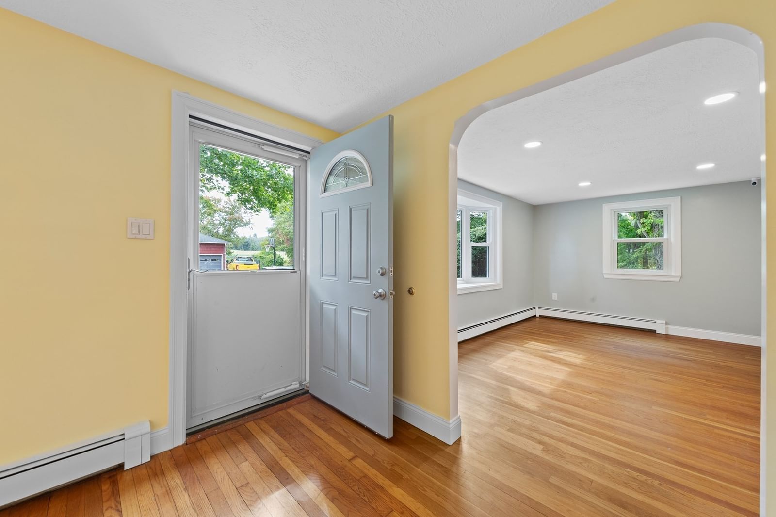 48 Sunset Drive Northbridge — Photo 4 of 41
