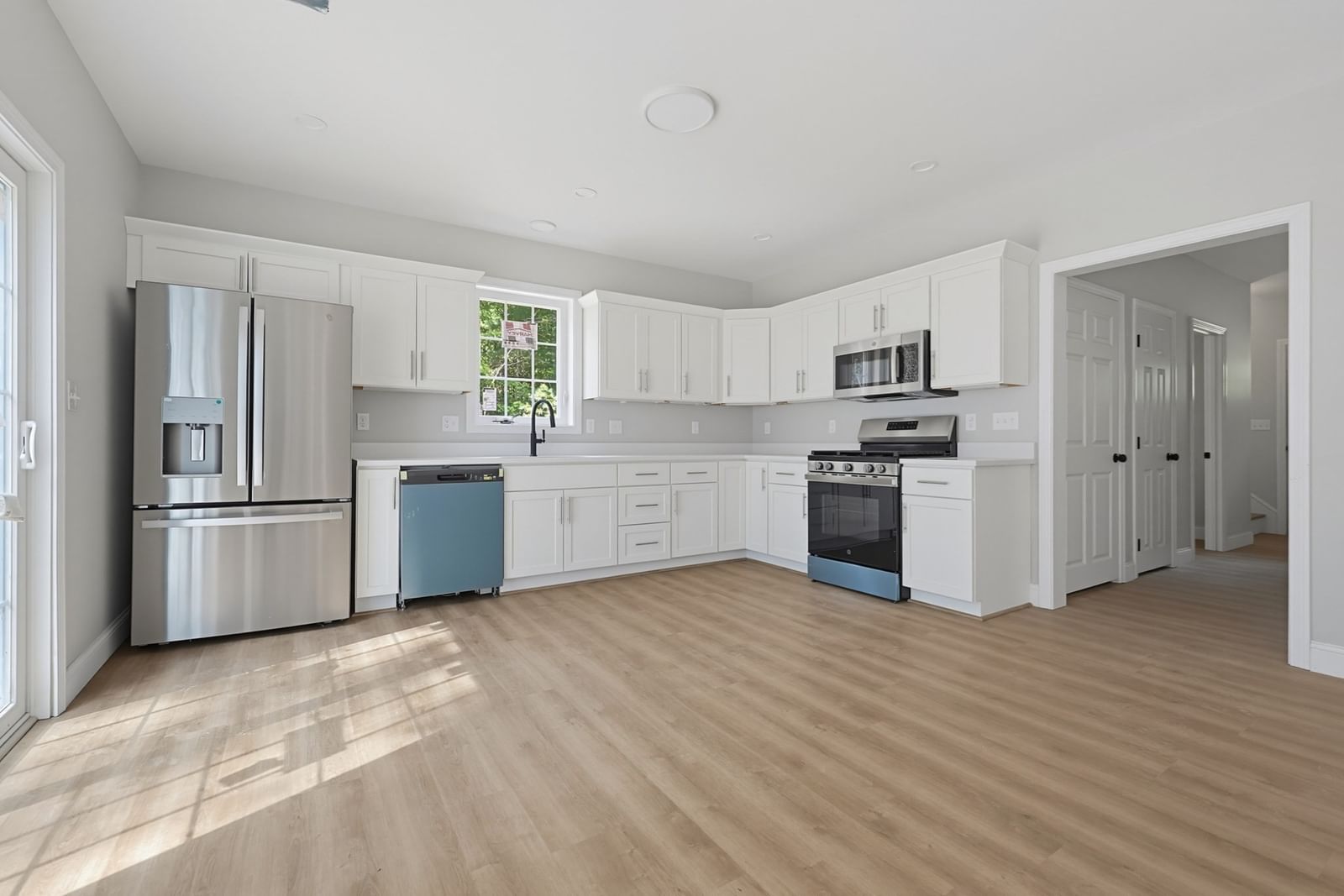 60 Noonan St #60 Mansfield — Photo 4 of 25