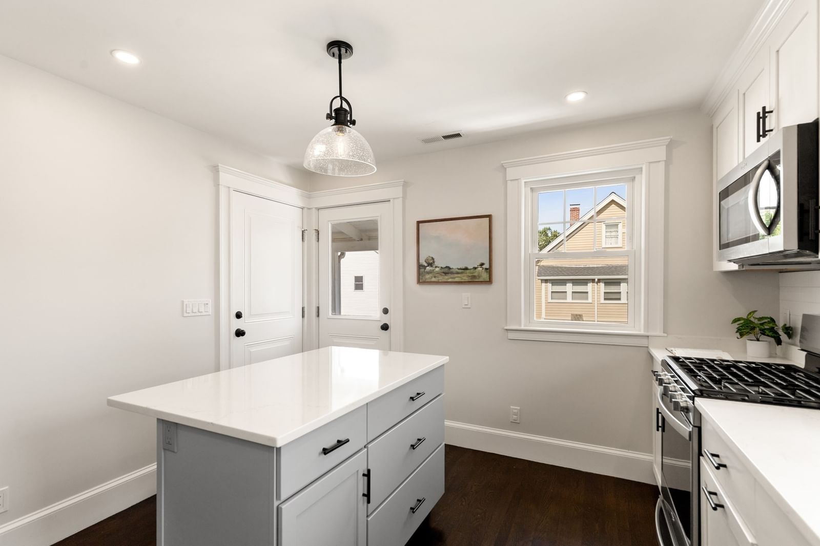 84 Beacon St #84 Arlington — Photo 16 of 36