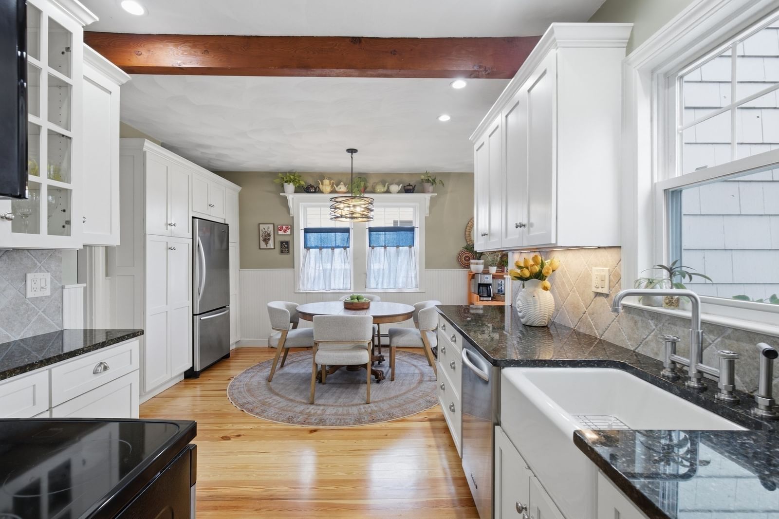 43 Ruby Avenue Marblehead — Photo 14 of 39