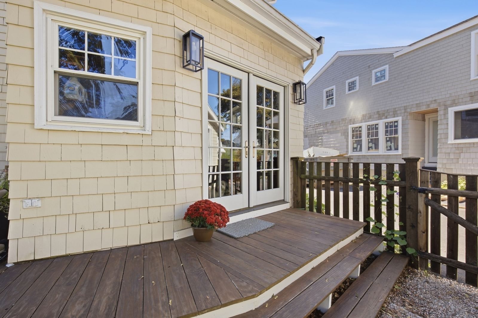 43 Ruby Avenue Marblehead — Photo 7 of 39