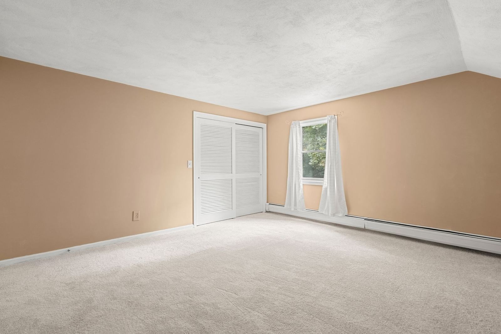 1 Nottingham Dr Raynham — Photo 18 of 42