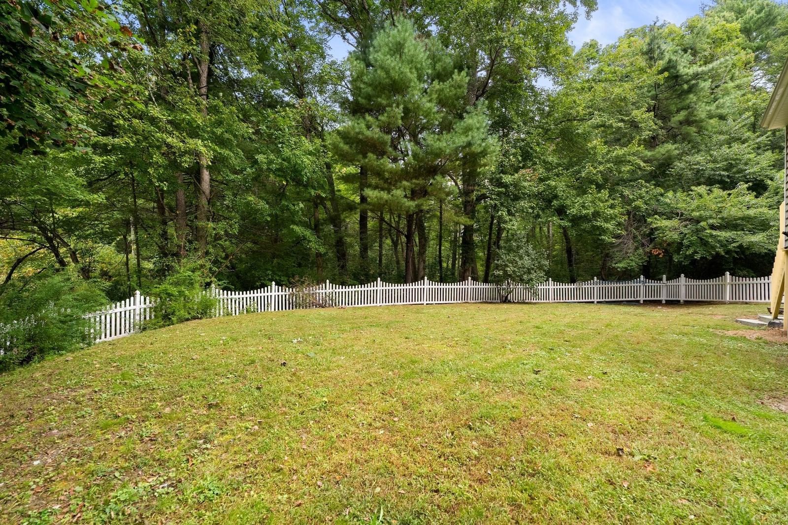 1 Nottingham Dr Raynham — Photo 36 of 42