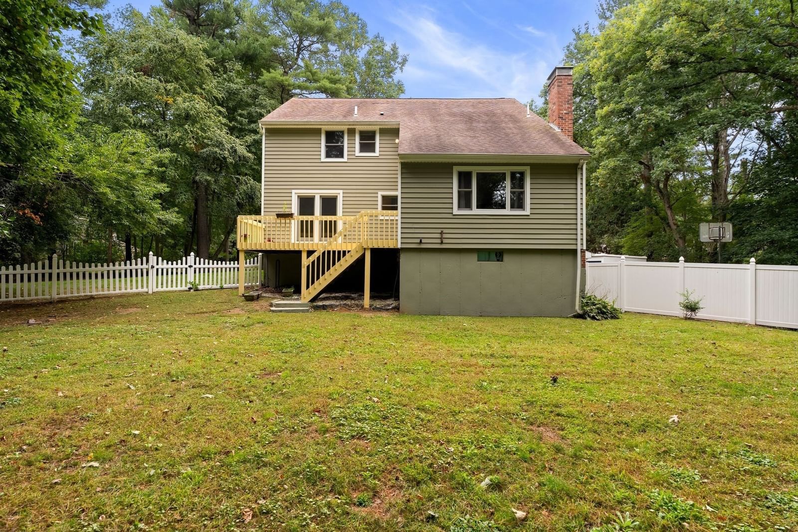 1 Nottingham Dr Raynham — Photo 37 of 42