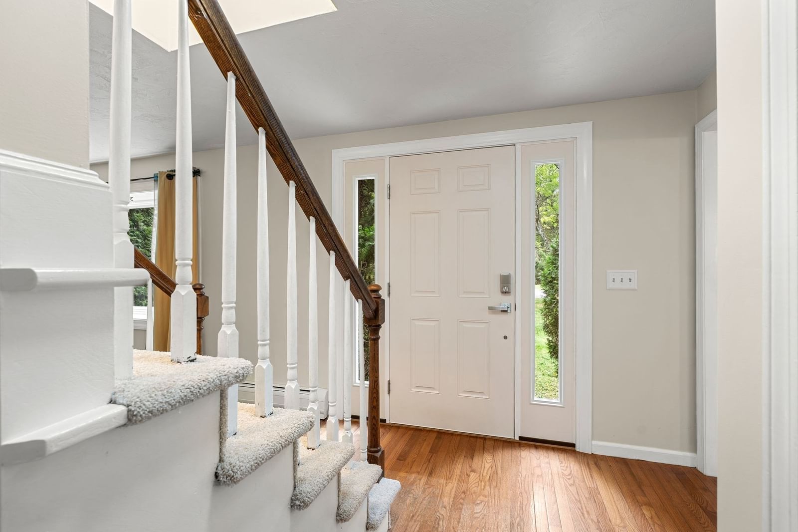 1 Nottingham Dr Raynham — Photo 4 of 42