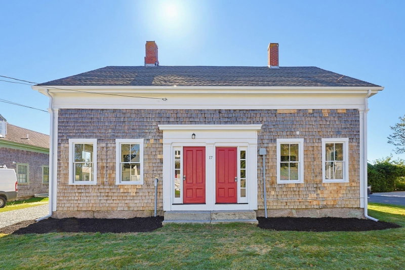 32 Church St