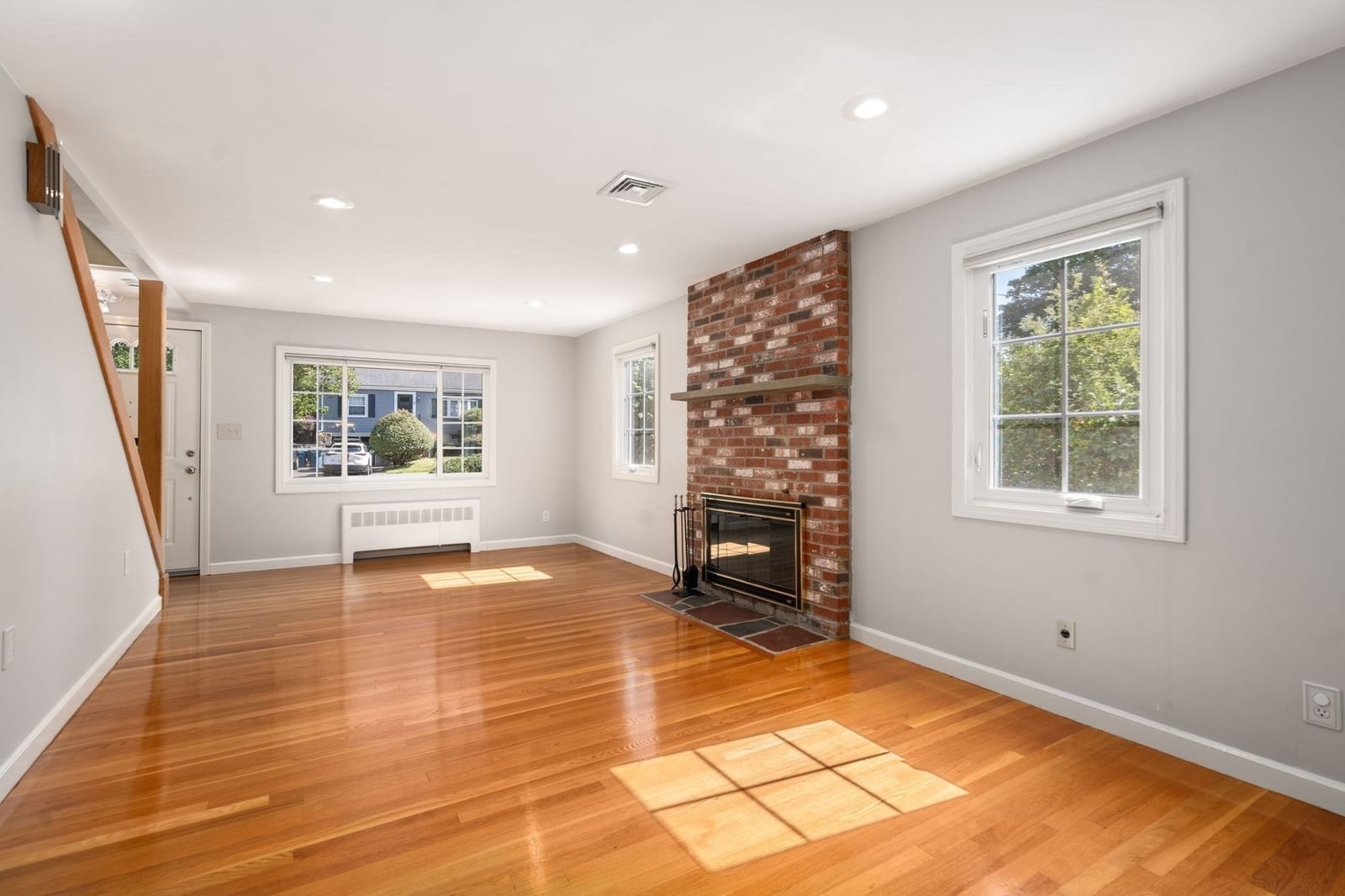 7 Cape Cod Ln Canton — Photo 11 of 33