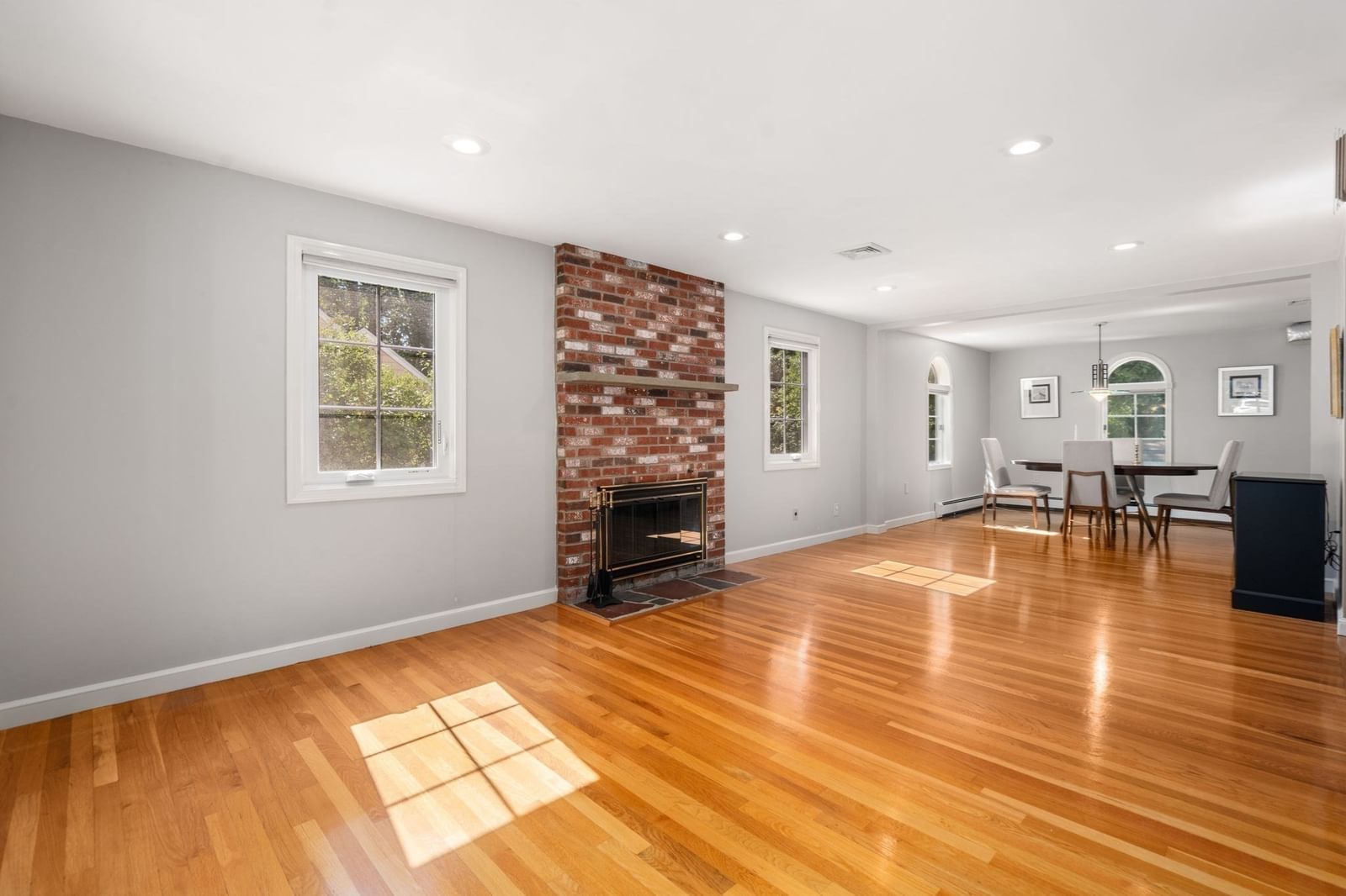 7 Cape Cod Ln Canton — Photo 12 of 33