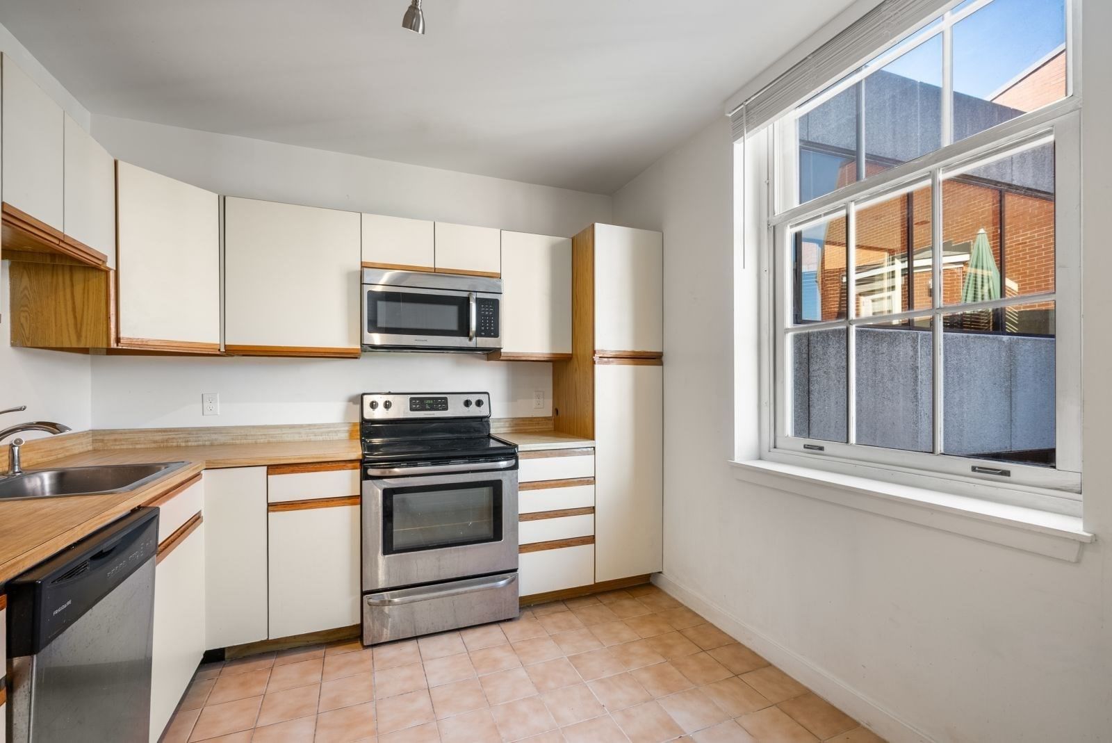 47 Harvard Street #C402 Boston — Photo 3 of 19