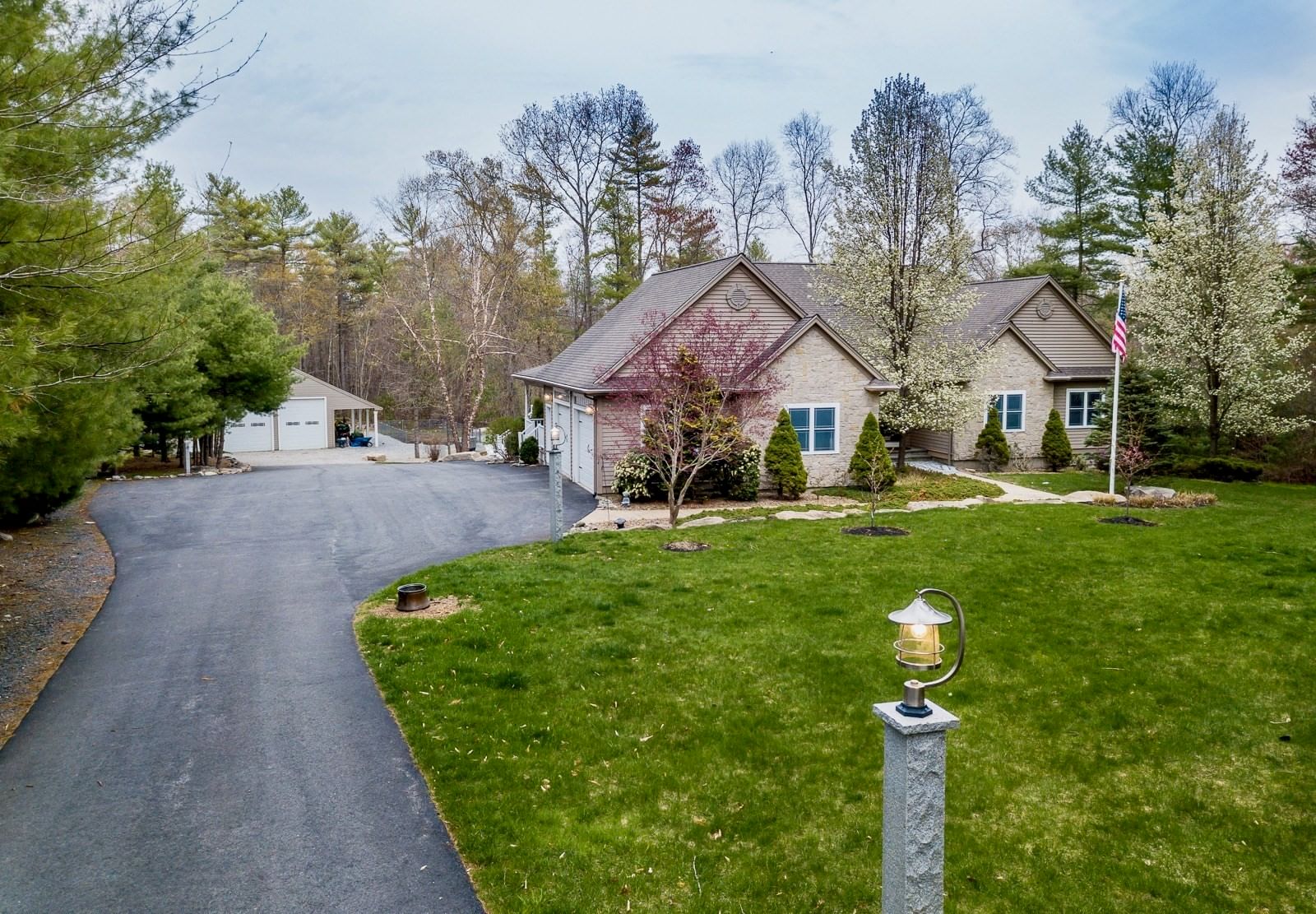 Property at 10 Anderson Way, Lakeville, MA 02347