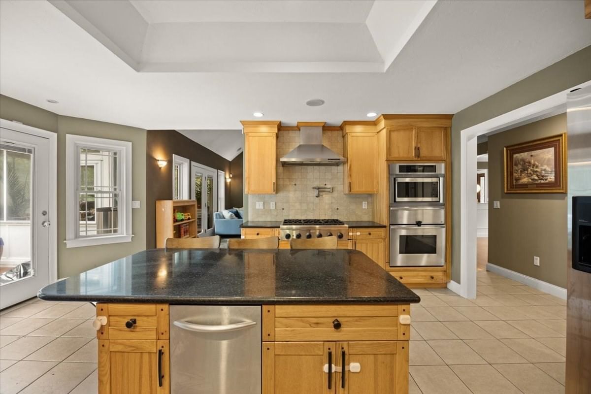 10 Anderson Way Lakeville — Photo 14 of 42
