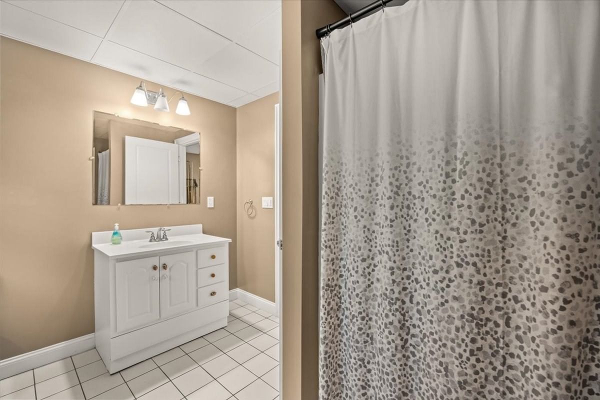 10 Anderson Way Lakeville — Photo 38 of 42