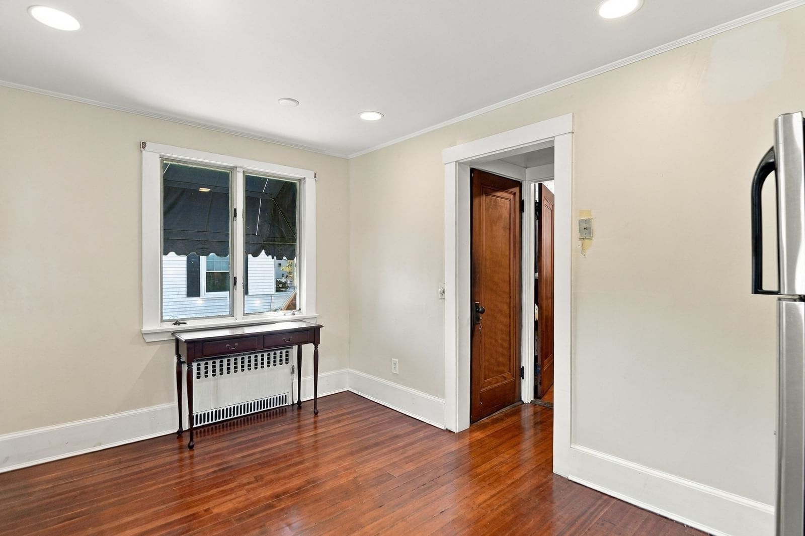 4 Henry Avenue Woburn — Photo 12 of 38