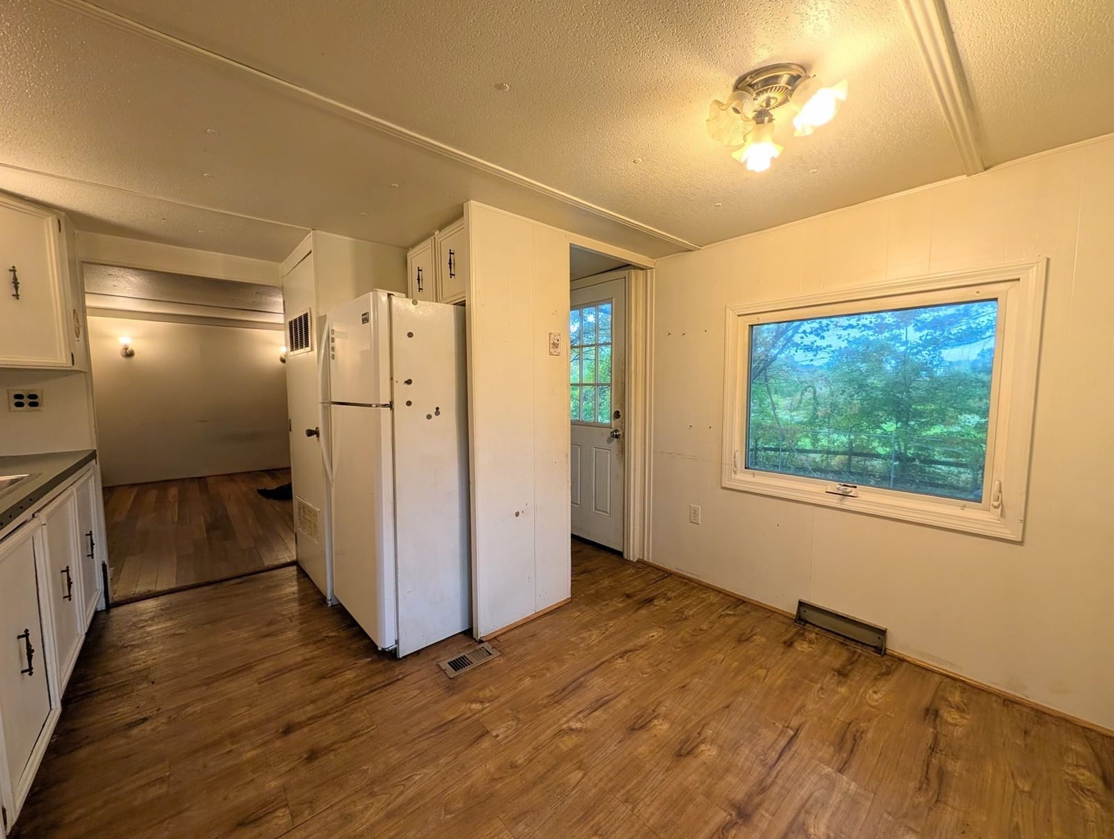 341 Haydenville Rd Whately — Photo 8 of 22
