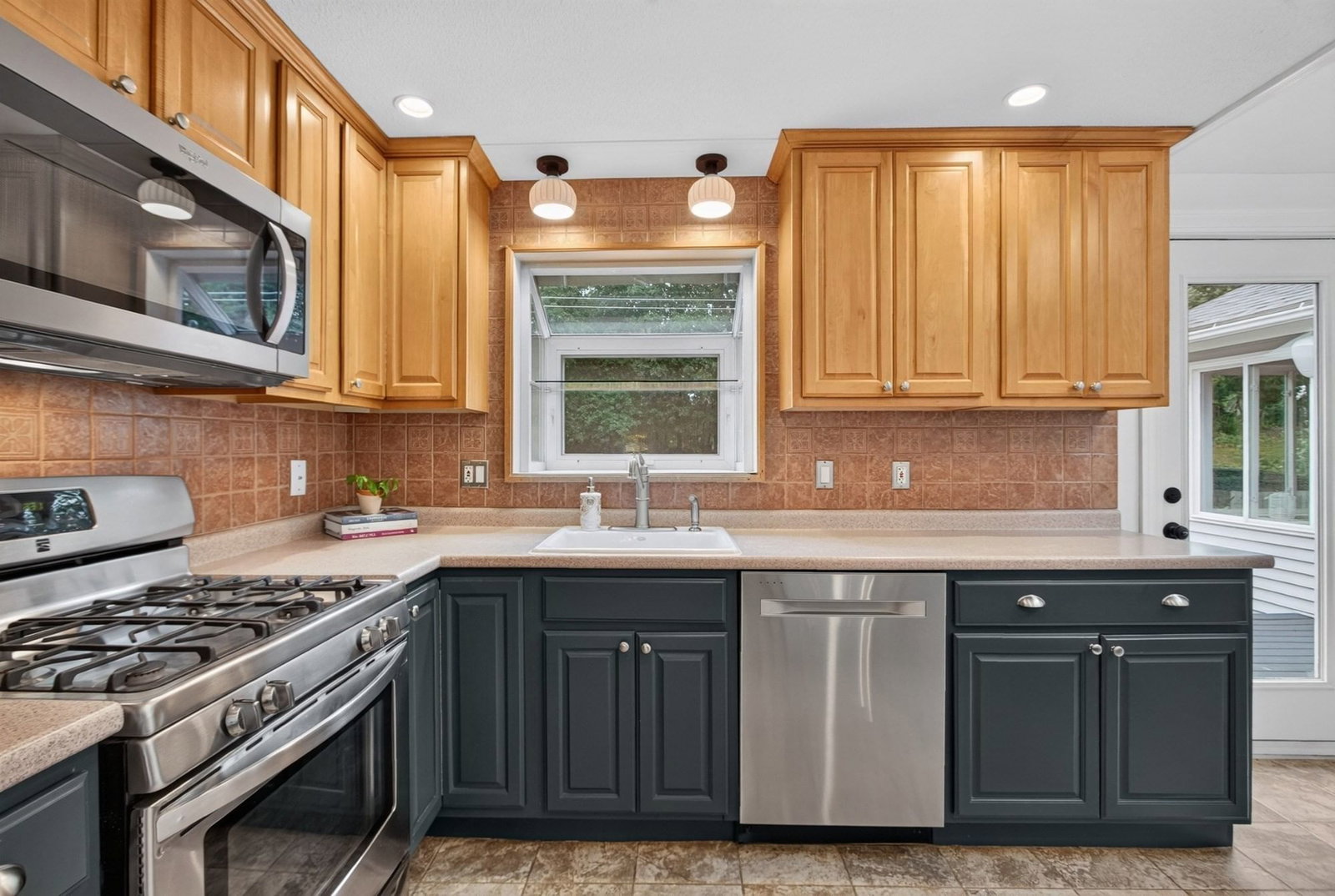 9 Dawn Drive Chelmsford — Photo 7 of 41