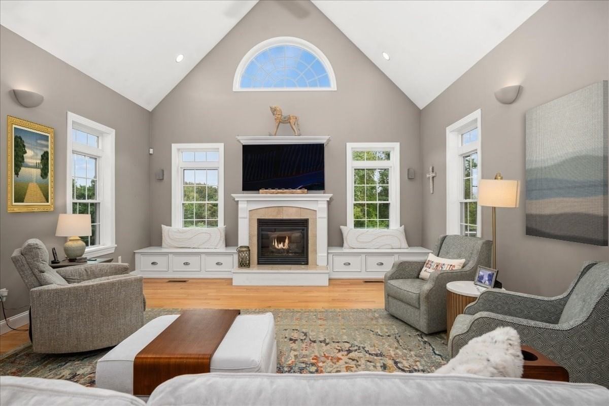 111 Paige Hill Rd Brimfield — Photo 14 of 42