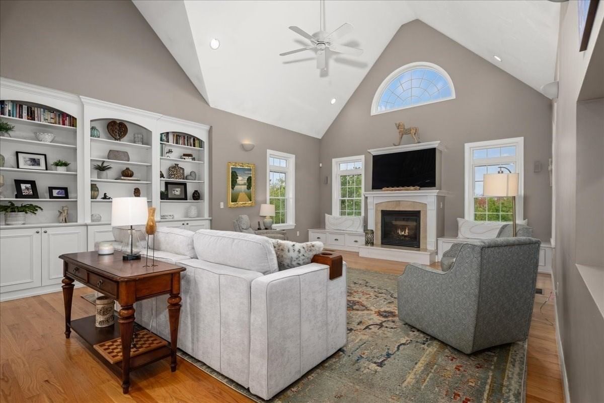 111 Paige Hill Rd Brimfield — Photo 15 of 42