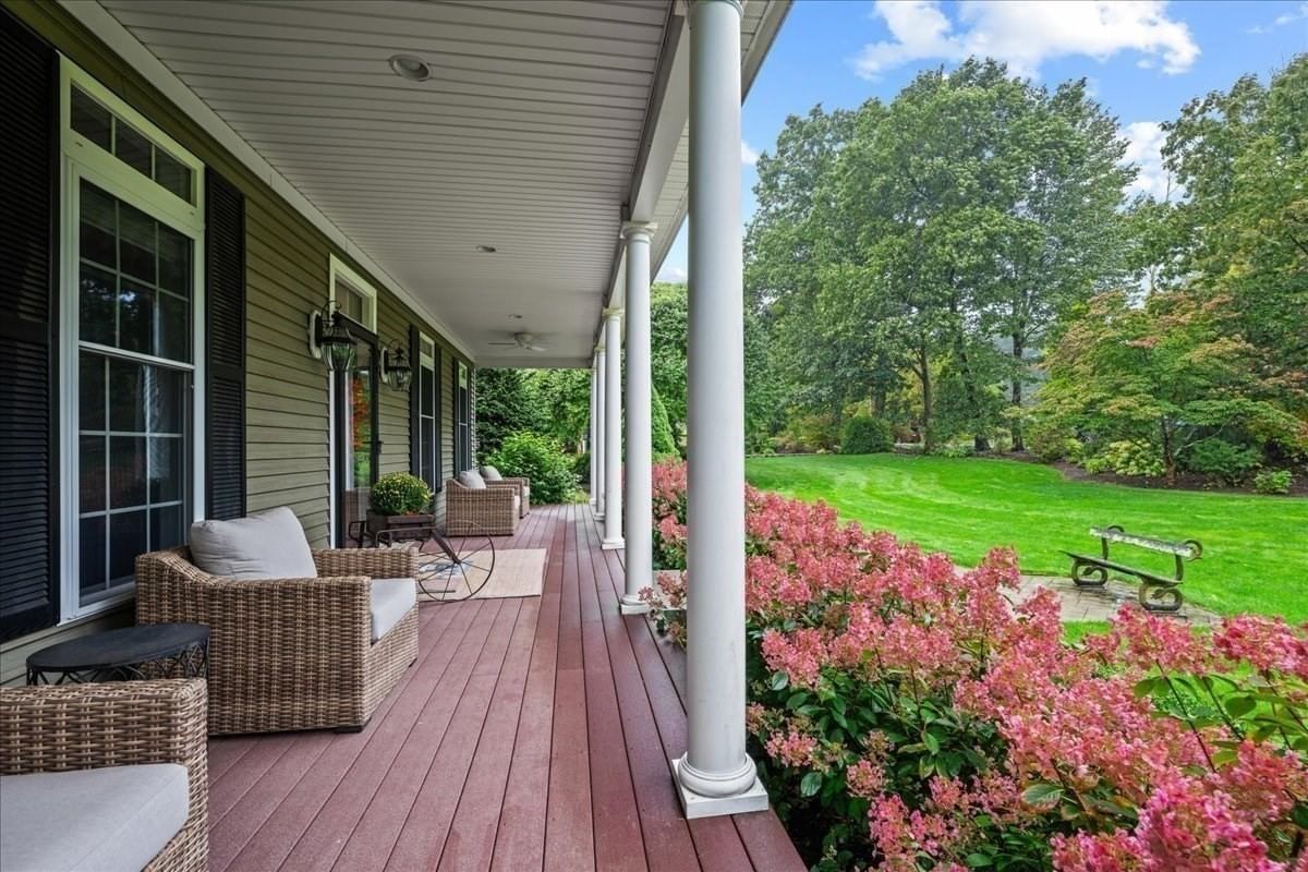 111 Paige Hill Rd Brimfield — Photo 37 of 42