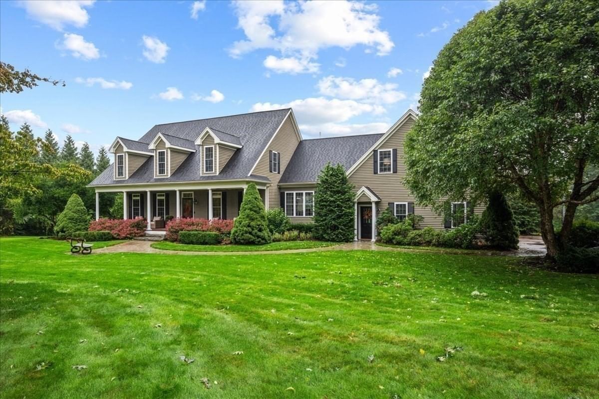 111 Paige Hill Rd Brimfield — Photo 38 of 42