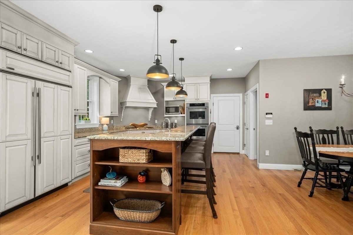 111 Paige Hill Rd Brimfield — Photo 5 of 42