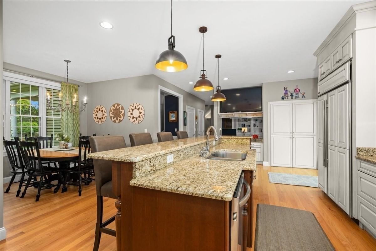 111 Paige Hill Rd Brimfield — Photo 8 of 42