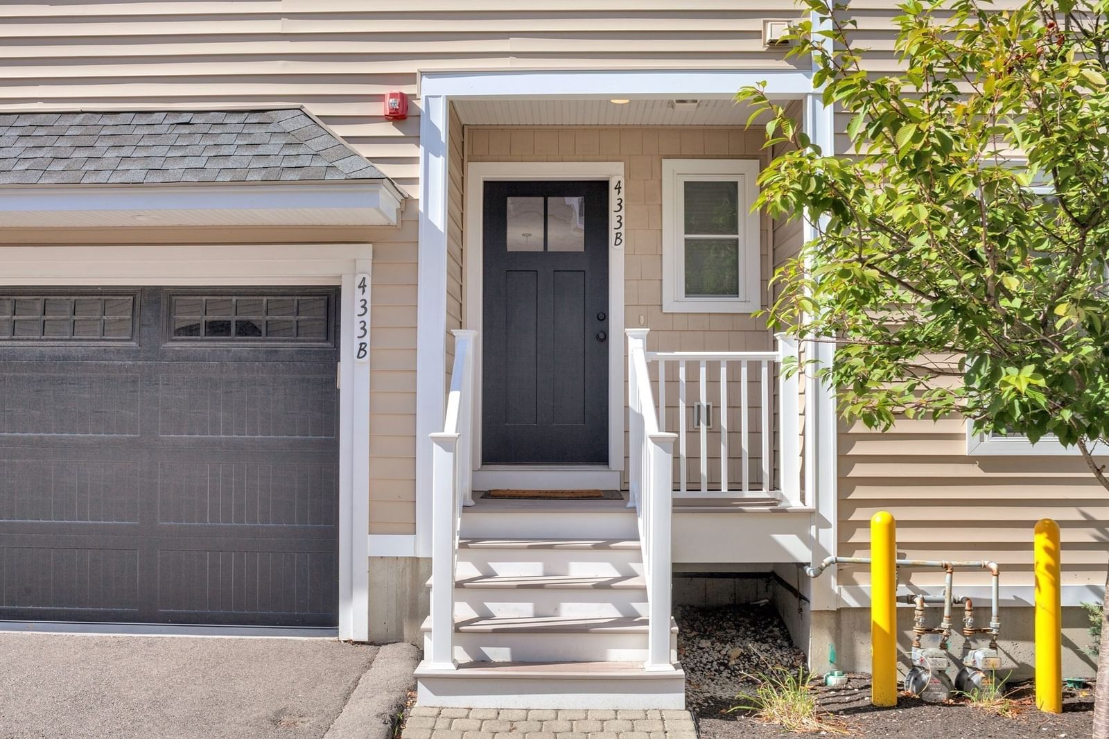 433 Neponset Street #B Norwood — Photo 2 of 42