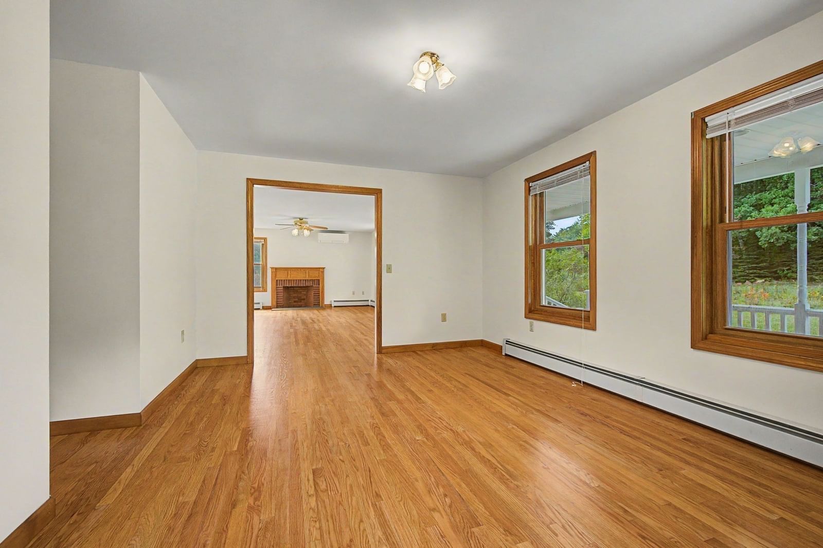 35 Cook Rd Southampton — Photo 13 of 36