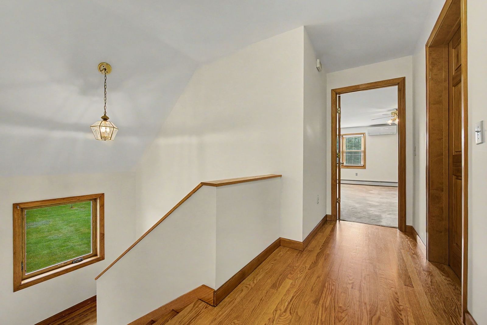 35 Cook Rd Southampton — Photo 16 of 36