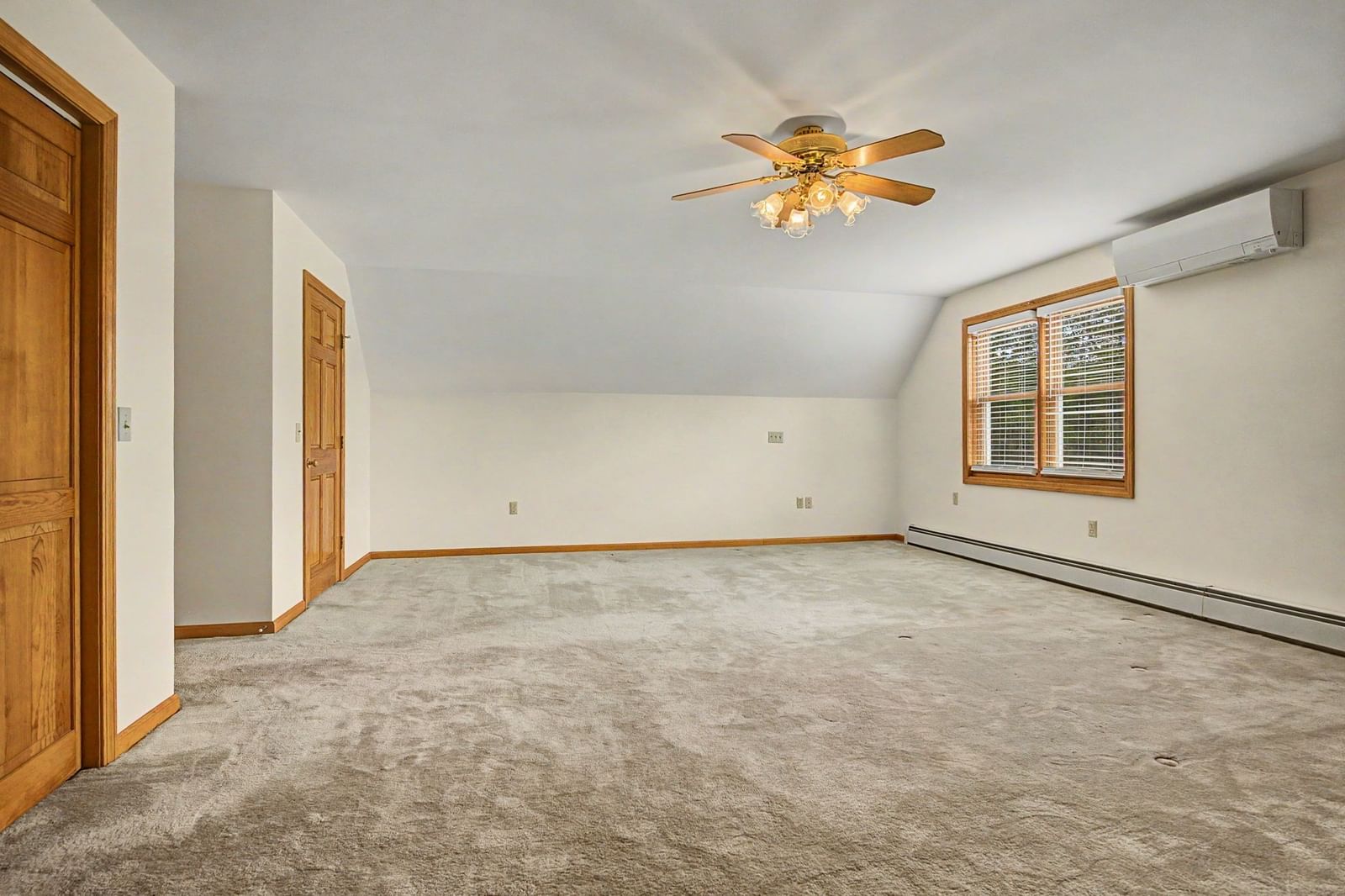 35 Cook Rd Southampton — Photo 18 of 36