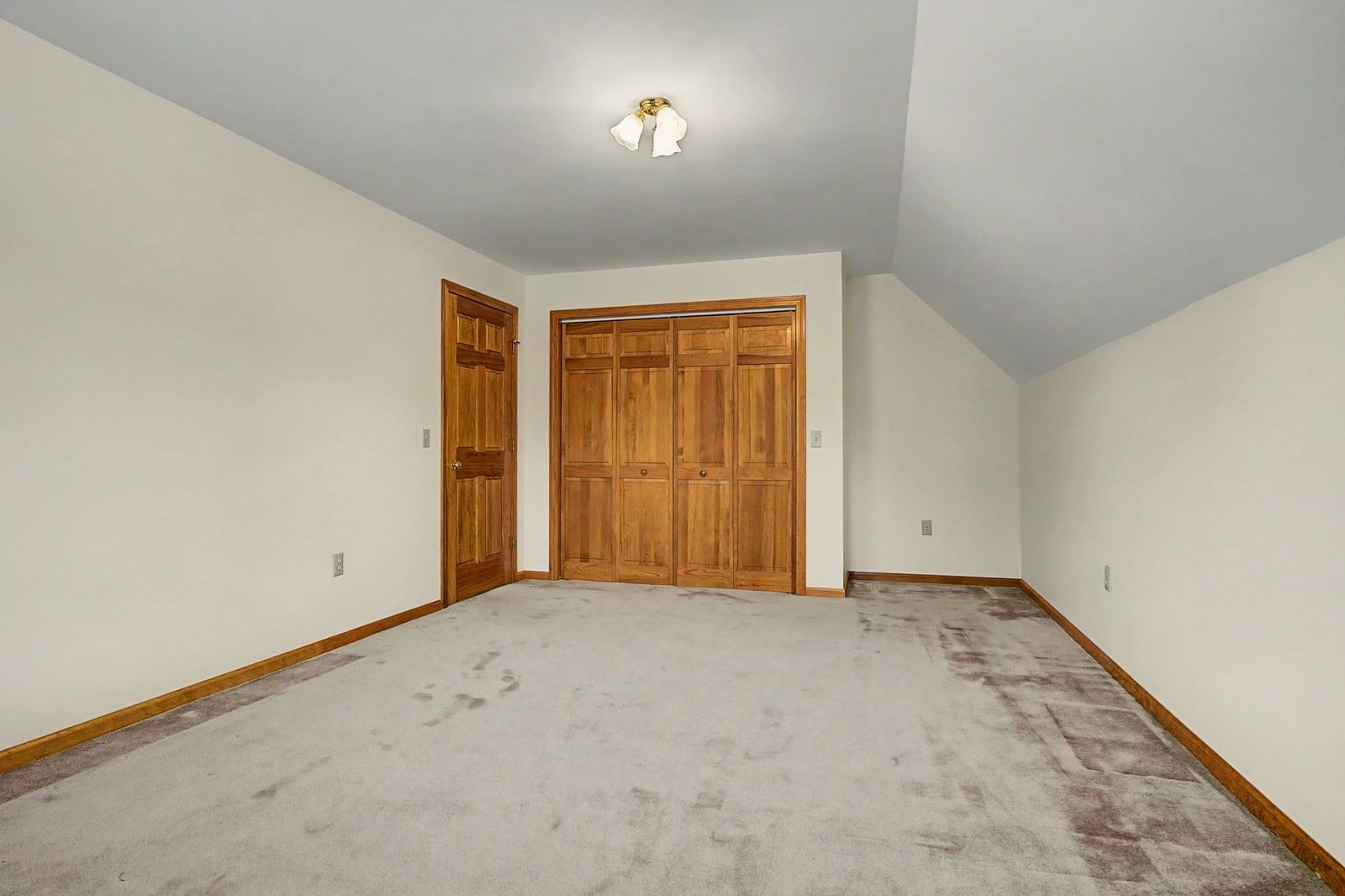 35 Cook Rd Southampton — Photo 21 of 36