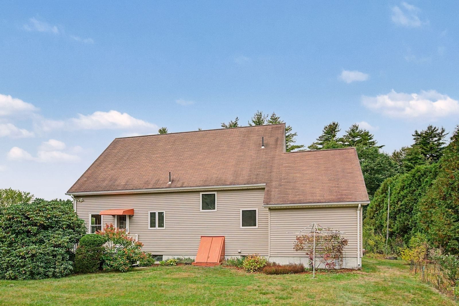 35 Cook Rd Southampton — Photo 27 of 36