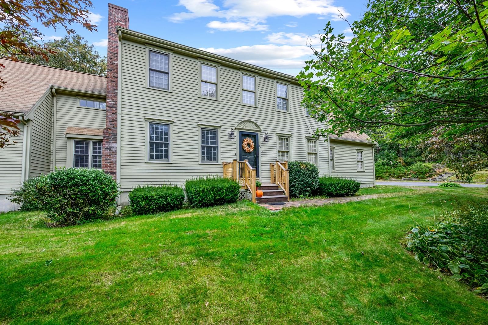 Property at 6 Viking Ln, Sandwich, MA 02563