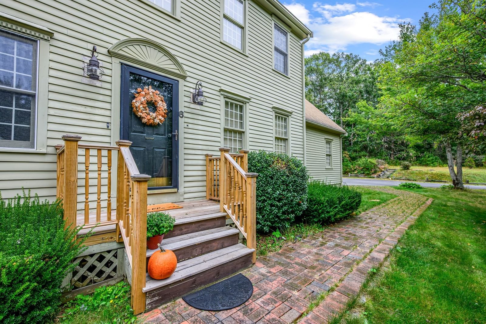 6 Viking Ln Sandwich — Photo 2 of 42