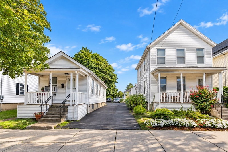 323 Pearl St