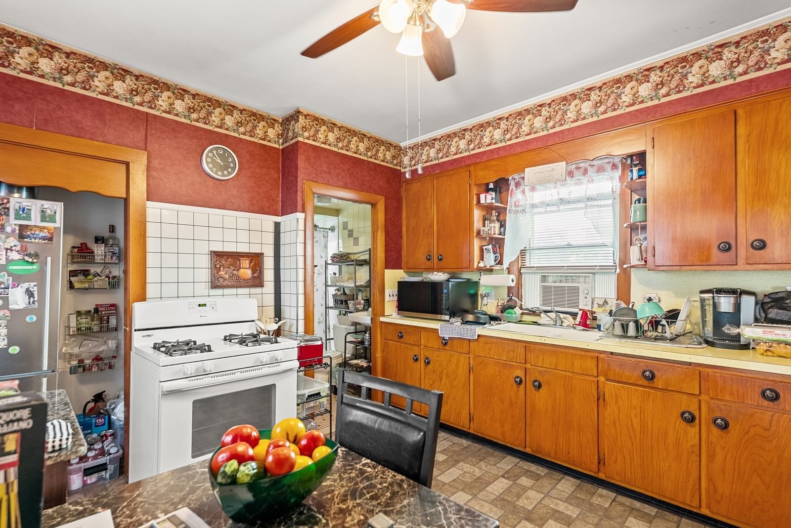 323 Pearl St Malden — Photo 11 of 15