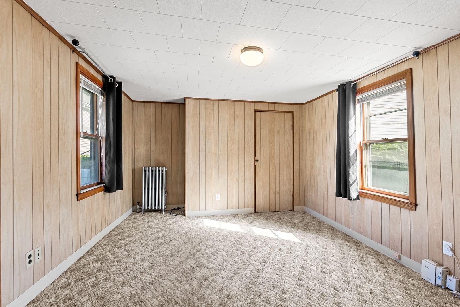 323 Pearl St Malden — Photo 4 of 15
