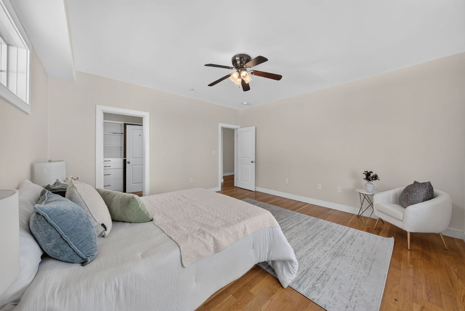 96 Neponset Ave #1 Boston — Photo 13 of 27